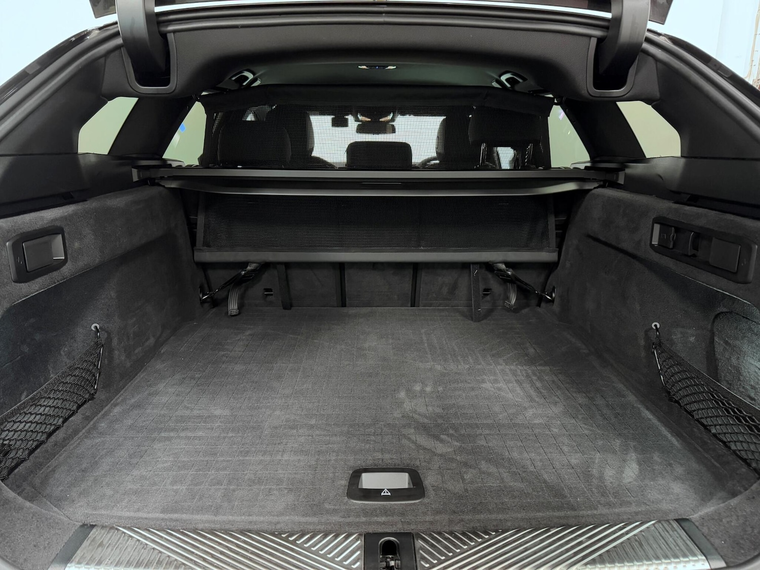 Used BMW 5 Series 2025 for sale - 76239018: Photo 12