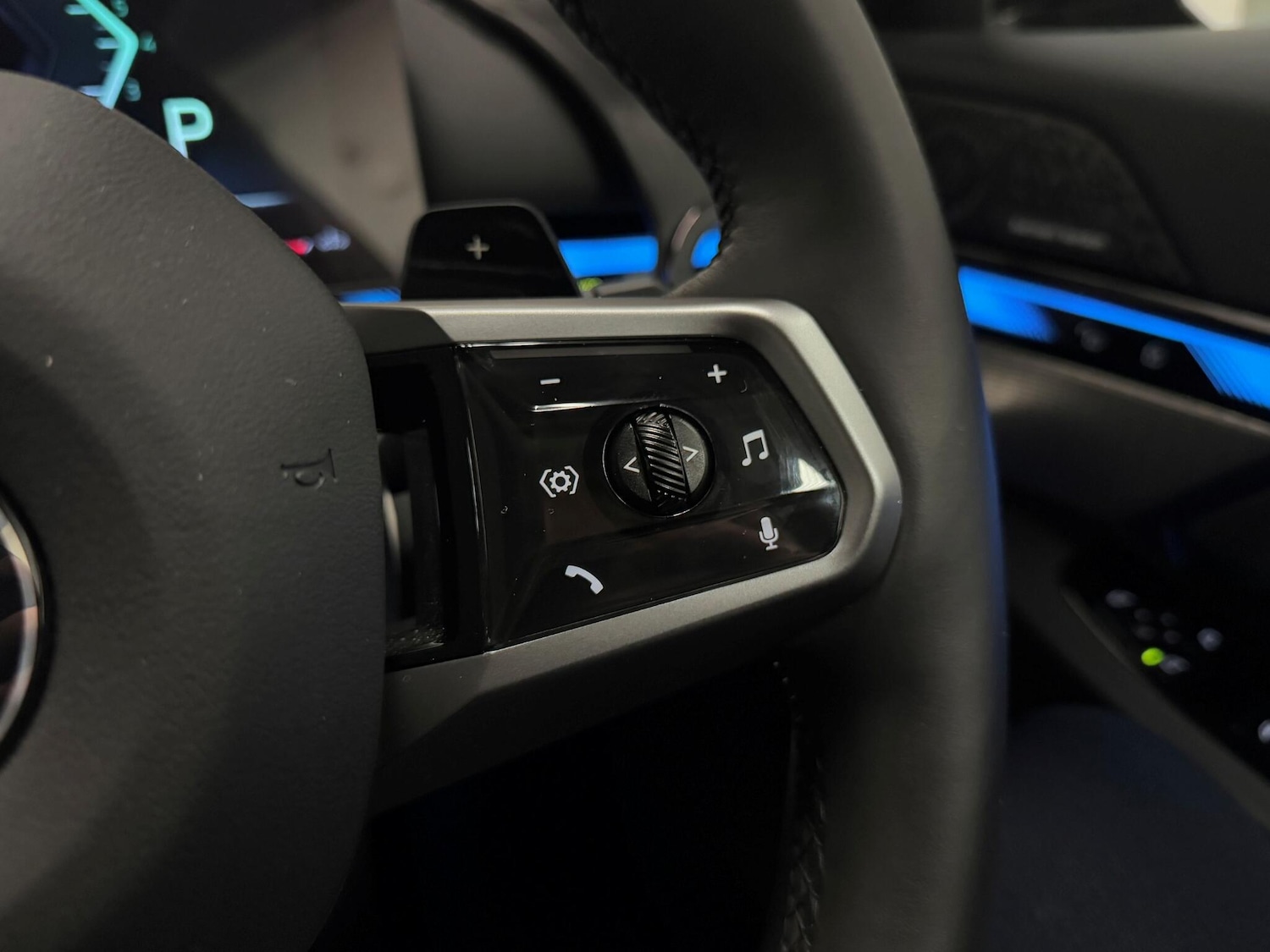 Used BMW 5 Series 2025 for sale - 76239018: Photo 36