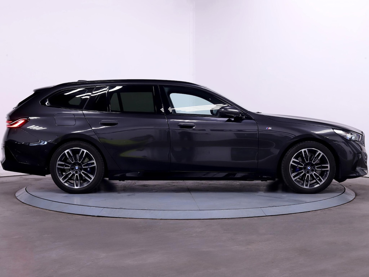 Used BMW 5 Series 2025 for sale - 76239018: Photo 8