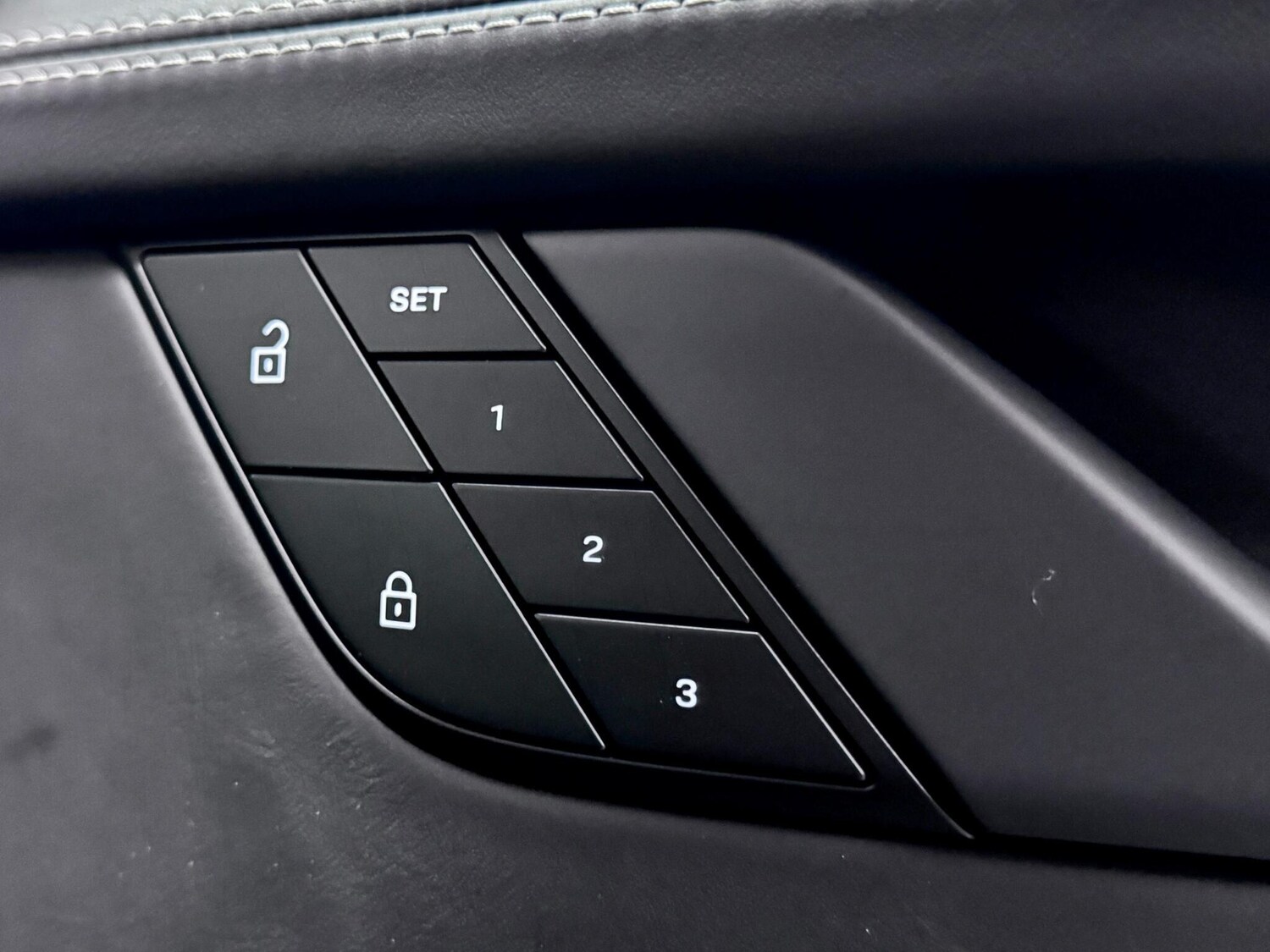 Used Porsche 911 2024 for sale - 77387535: Photo 16