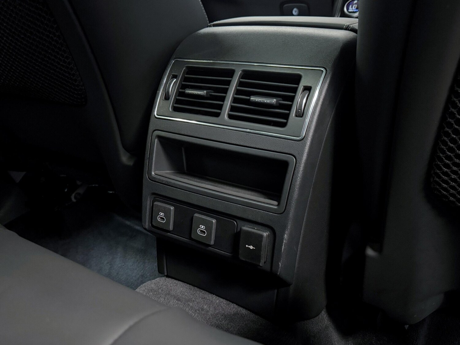 Used Jaguar F-Pace 2024 for sale - 75965586: Photo 28