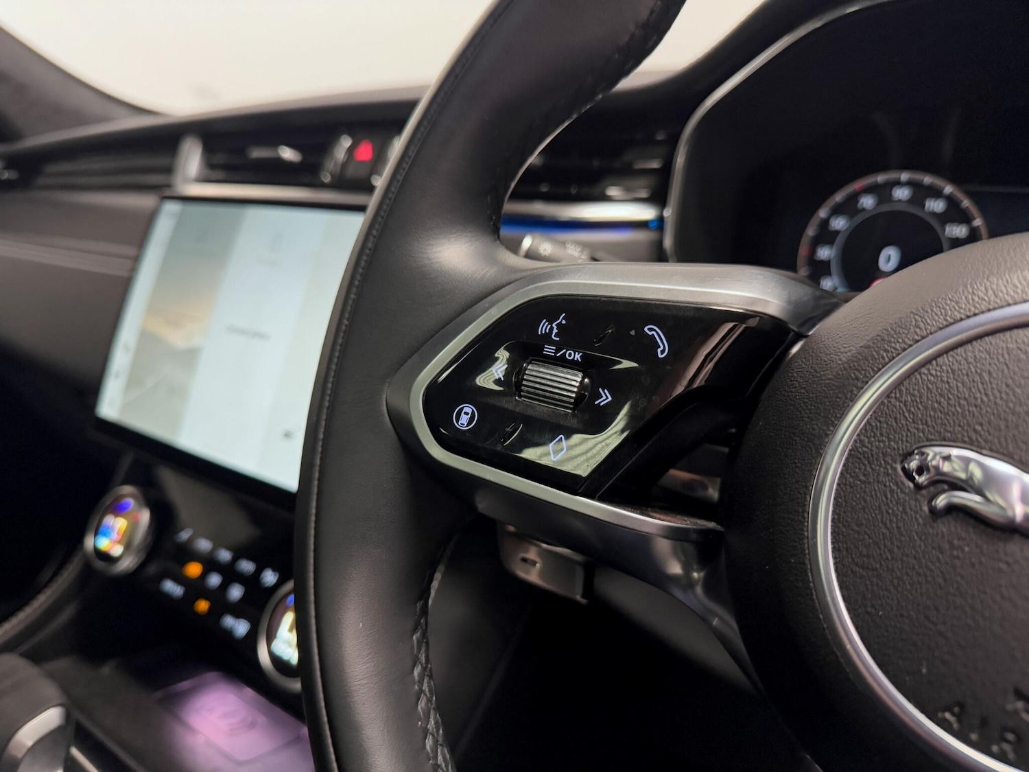 Used Jaguar F-Pace 2024 for sale - 75965586: Photo 39