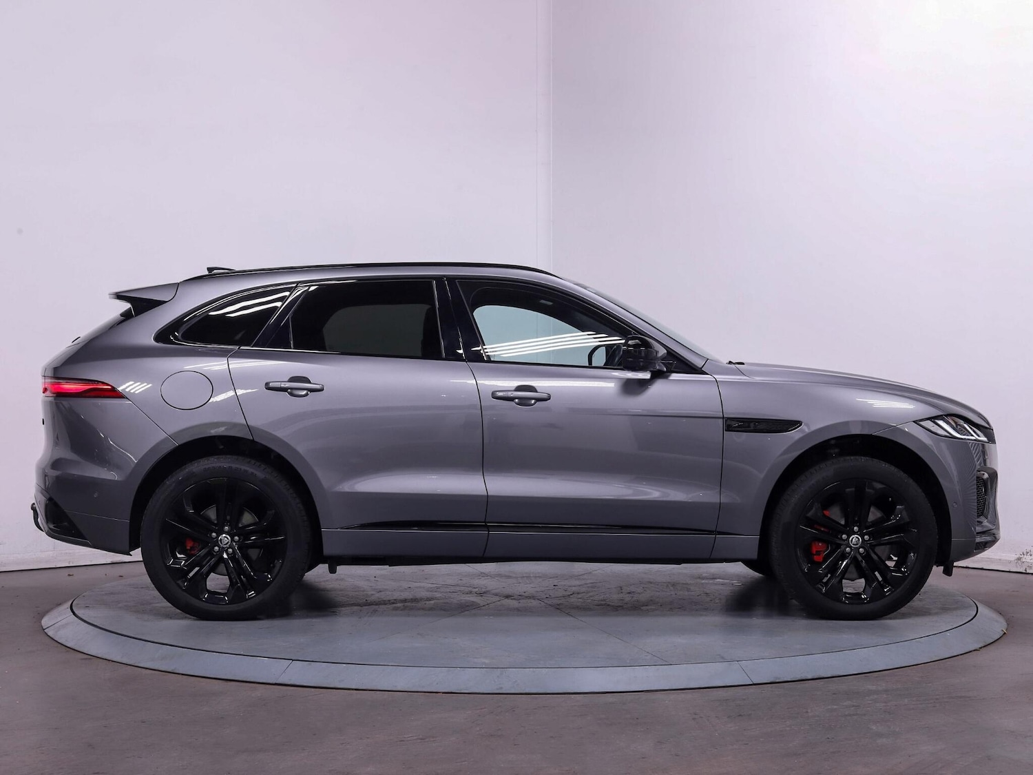 Used Jaguar F-Pace 2024 for sale - 75965586: Photo 8