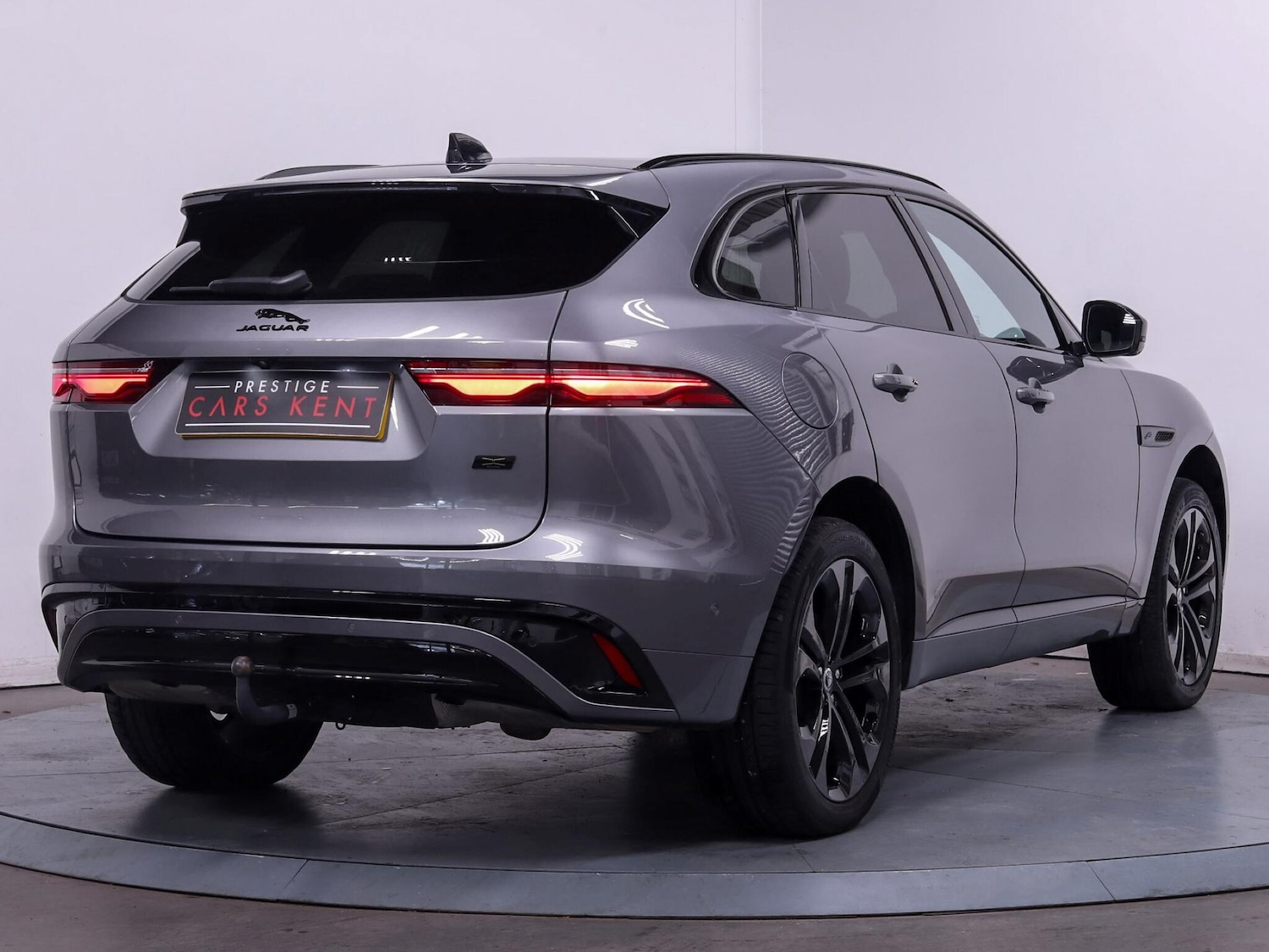 Used Jaguar F-Pace 2024 for sale - 75965586: Photo 9