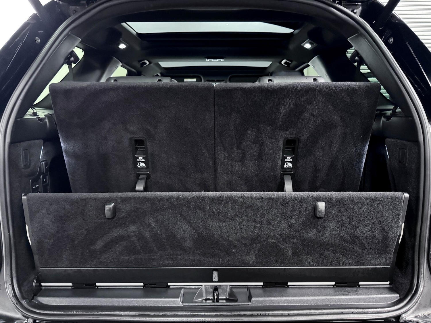 Used Land Rover Discovery 2023 for sale - 77598869: Photo 12