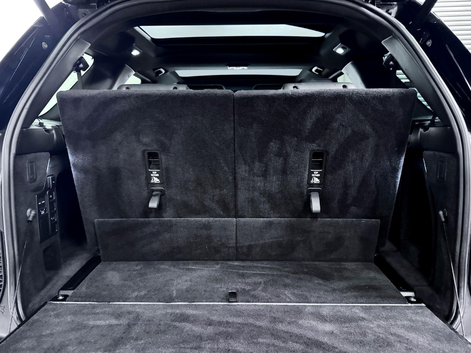 Used Land Rover Discovery 2023 for sale - 77598869: Photo 13