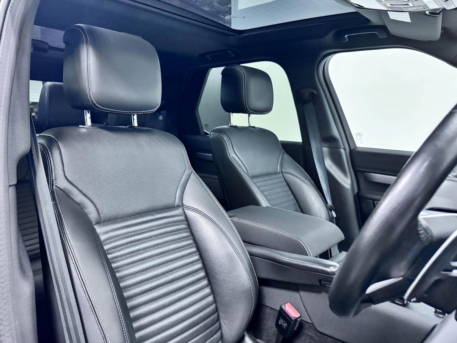 Used Land Rover Discovery 2023 for sale - 77598869: Photo 27