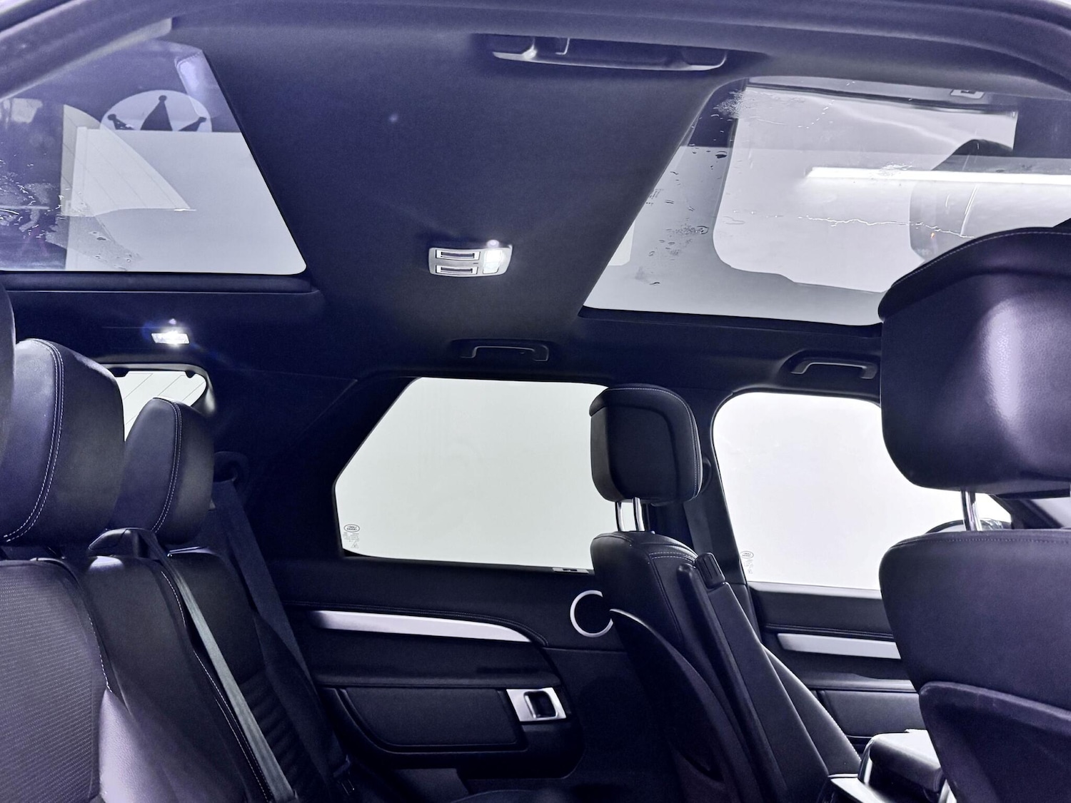 Used Land Rover Discovery 2023 for sale - 77598869: Photo 30