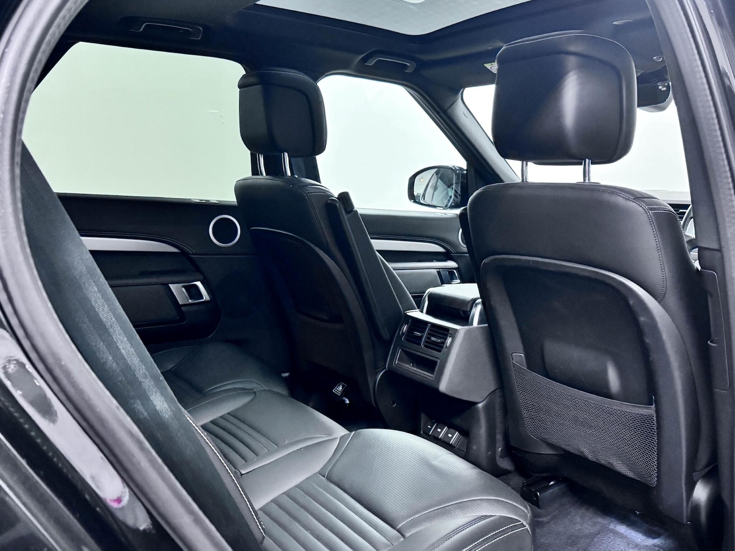 Used Land Rover Discovery 2023 for sale - 77598869: Photo 31