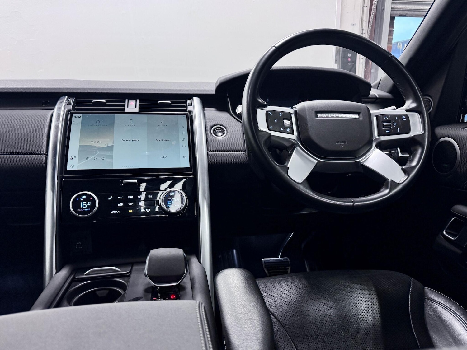 Used Land Rover Discovery 2023 for sale - 77598869: Photo 41