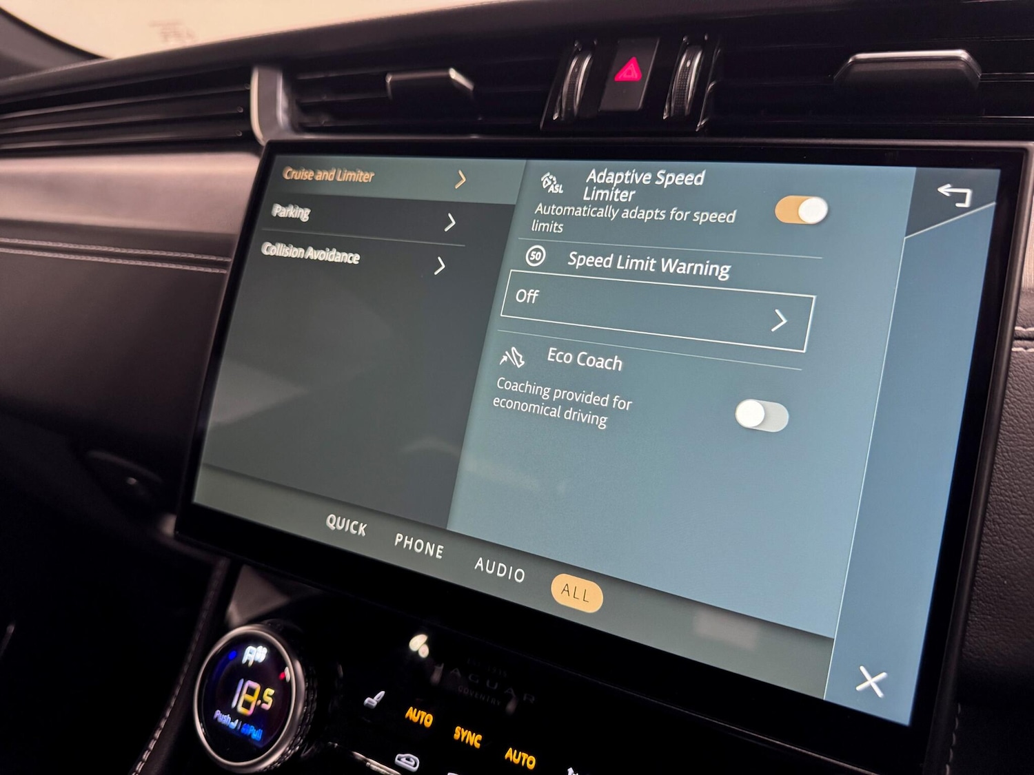 Used Jaguar F-Pace 2021 for sale - 77081861: Photo 40