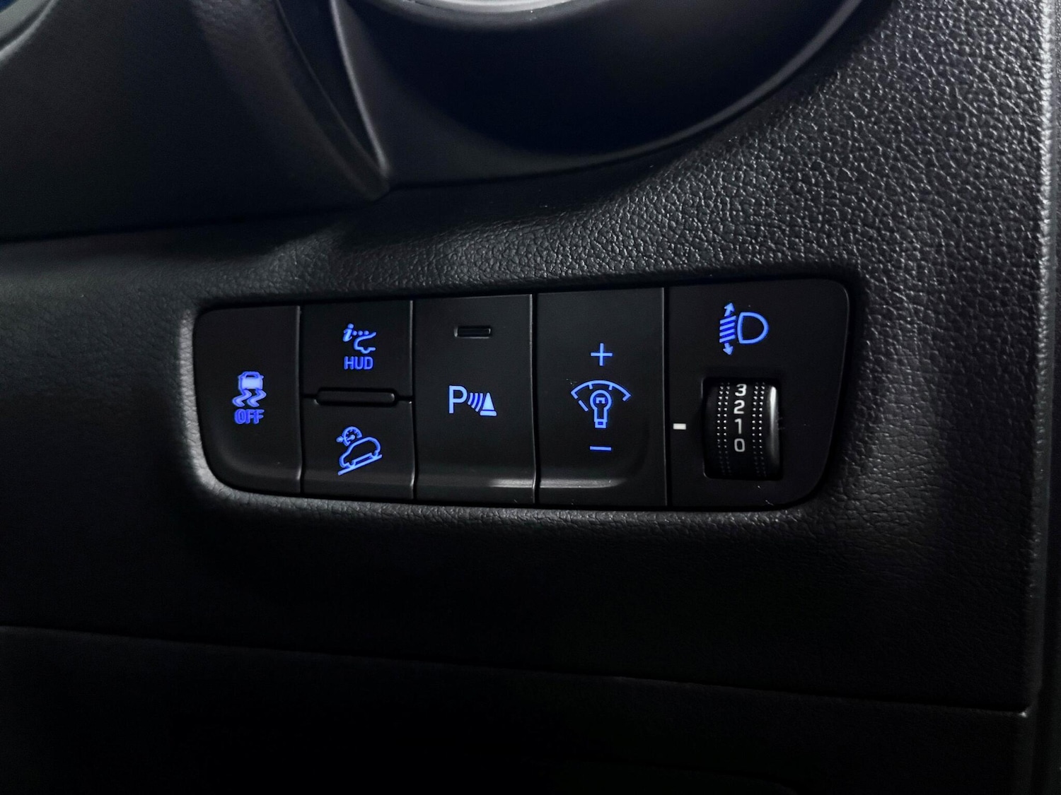 Used Hyundai KONA 2021 for sale - 77670420: Photo 19