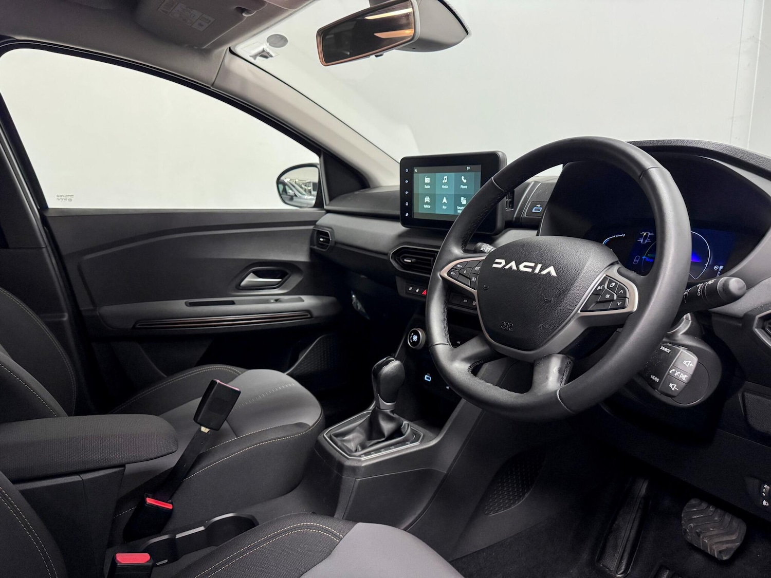 Used Dacia Jogger 2024 for sale - 76689916: Photo 14