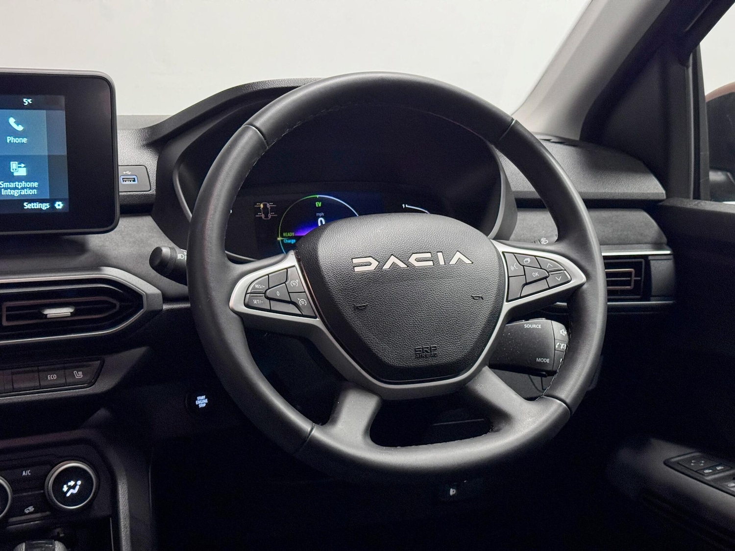 Used Dacia Jogger 2024 for sale - 76689916: Photo 29