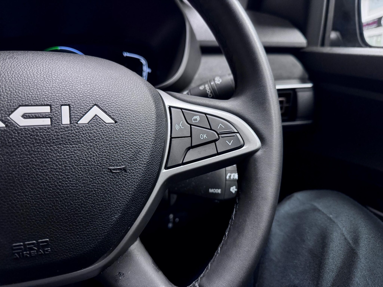 Used Dacia Jogger 2024 for sale - 76689916: Photo 32