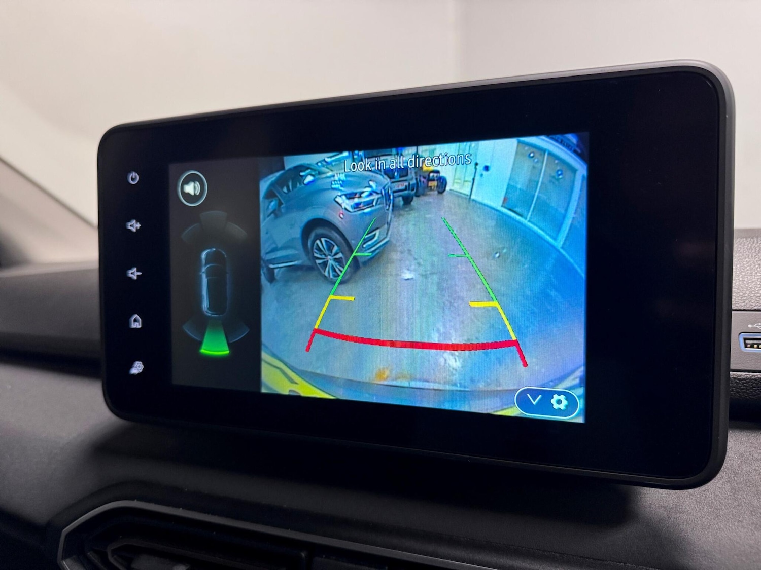 Used Dacia Jogger 2024 for sale - 76689916: Photo 34