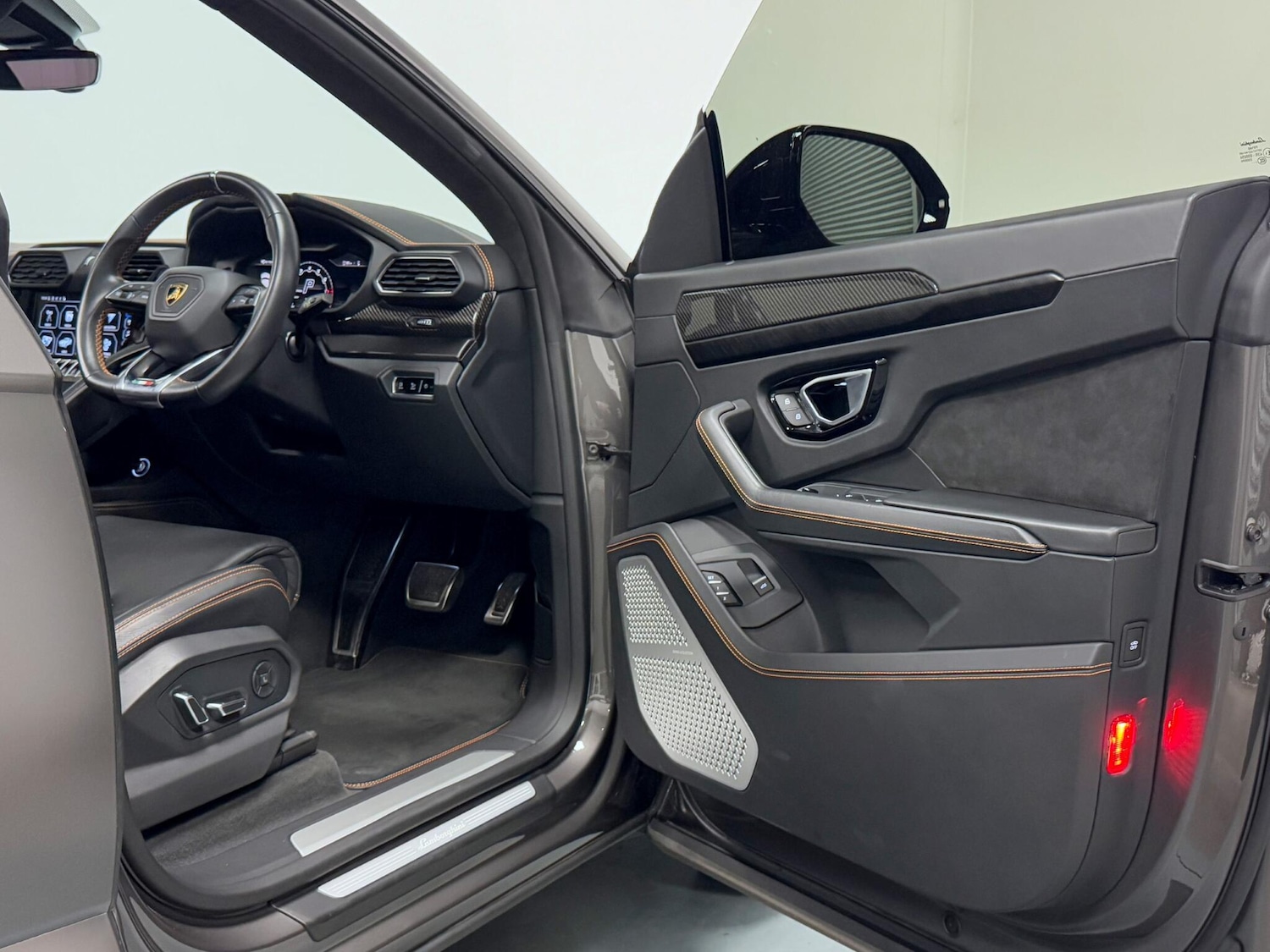 Used Lamborghini Urus 2022 for sale - 76259362: Photo 21