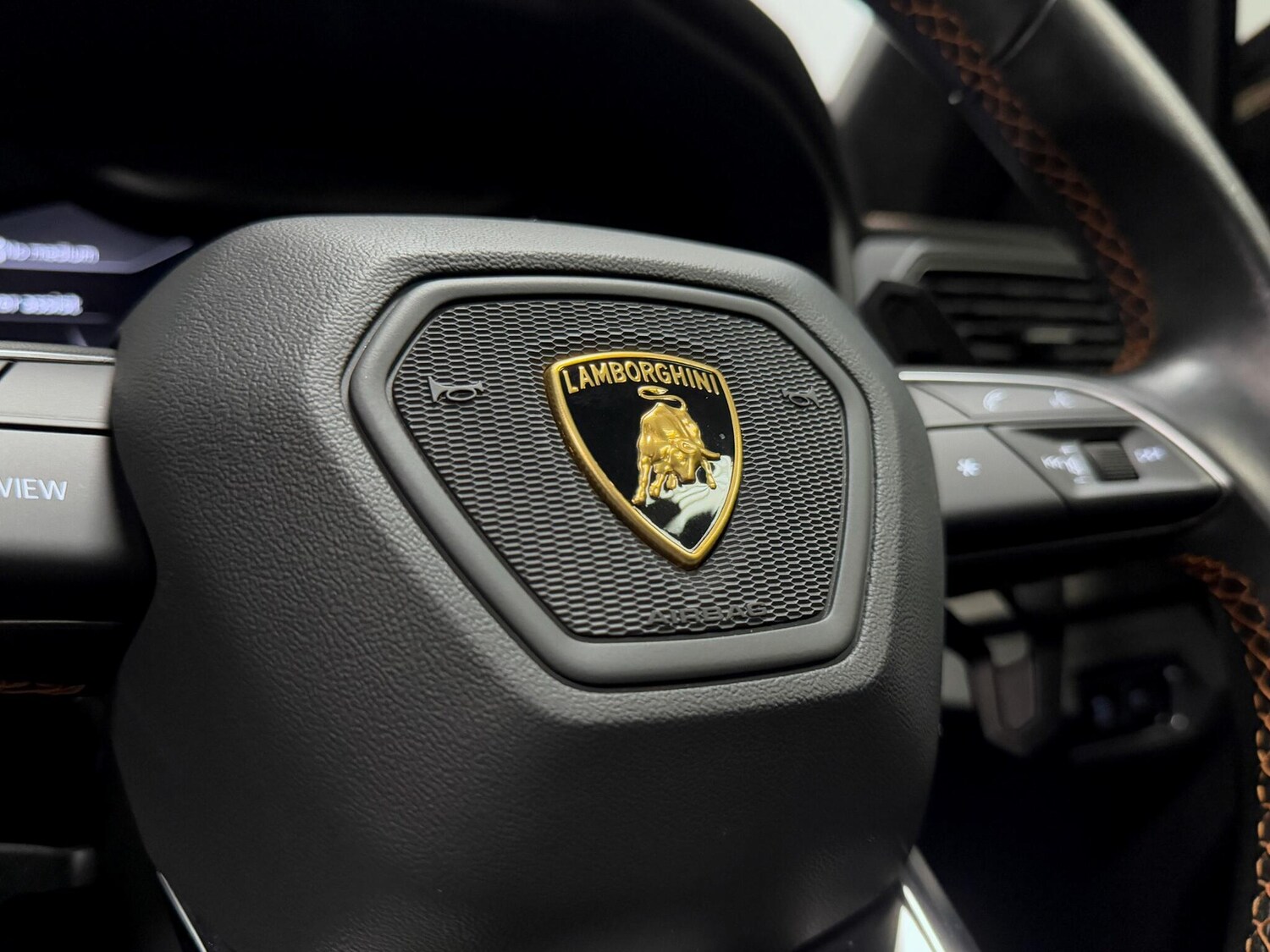 Used Lamborghini Urus 2022 for sale - 76259362: Photo 48