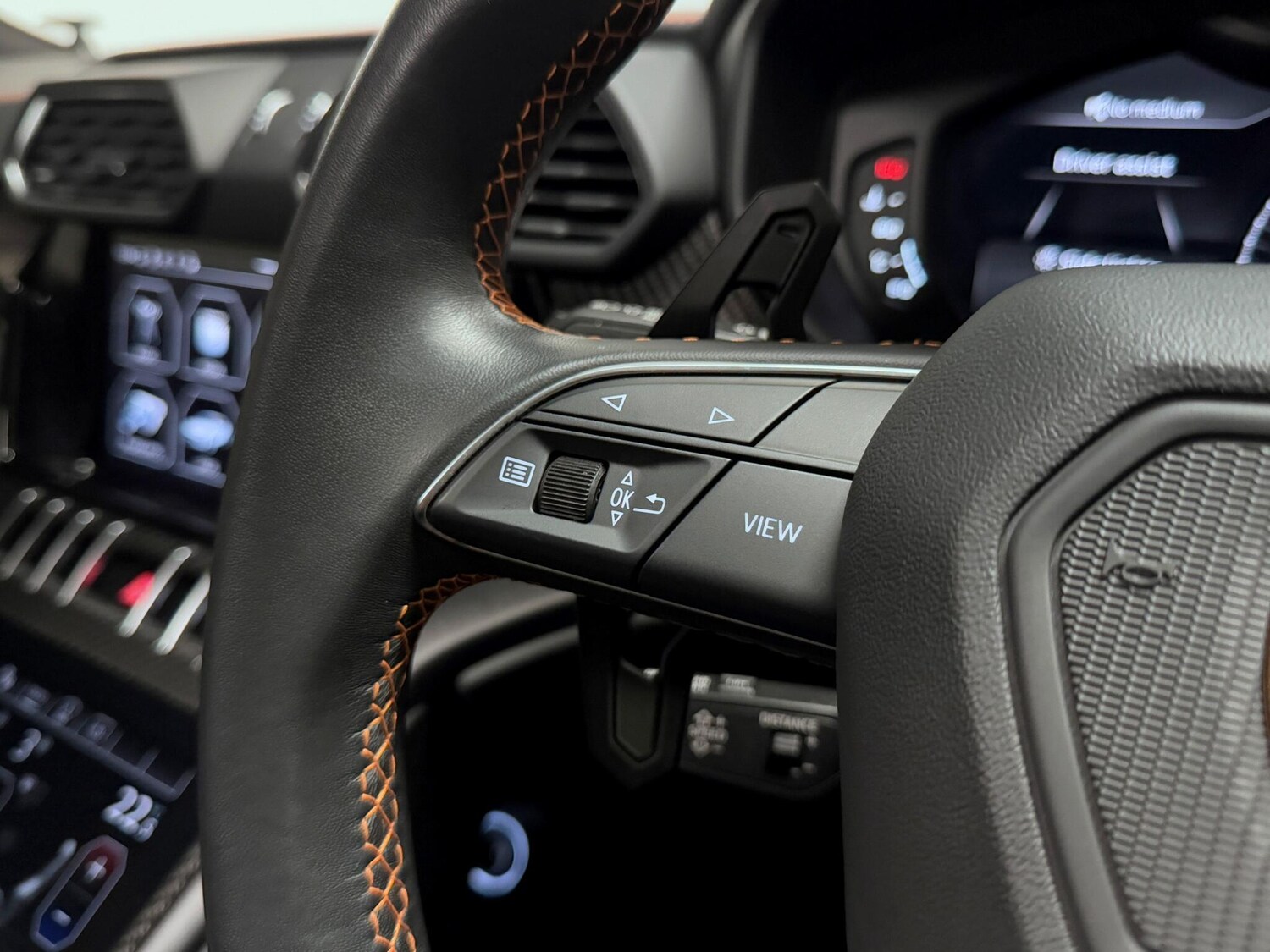 Used Lamborghini Urus 2022 for sale - 76259362: Photo 50