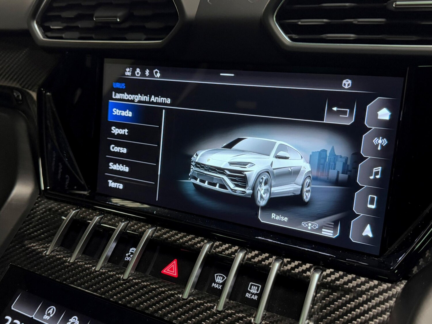 Used Lamborghini Urus 2022 for sale - 76259362: Photo 60