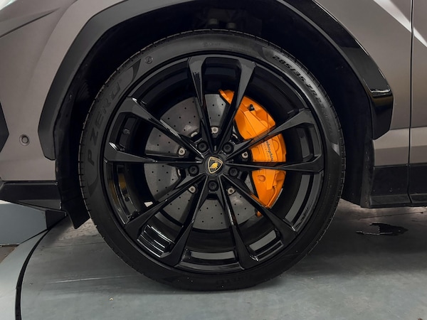 Used Lamborghini Urus 2022 for sale - 76259362: Photo 72
