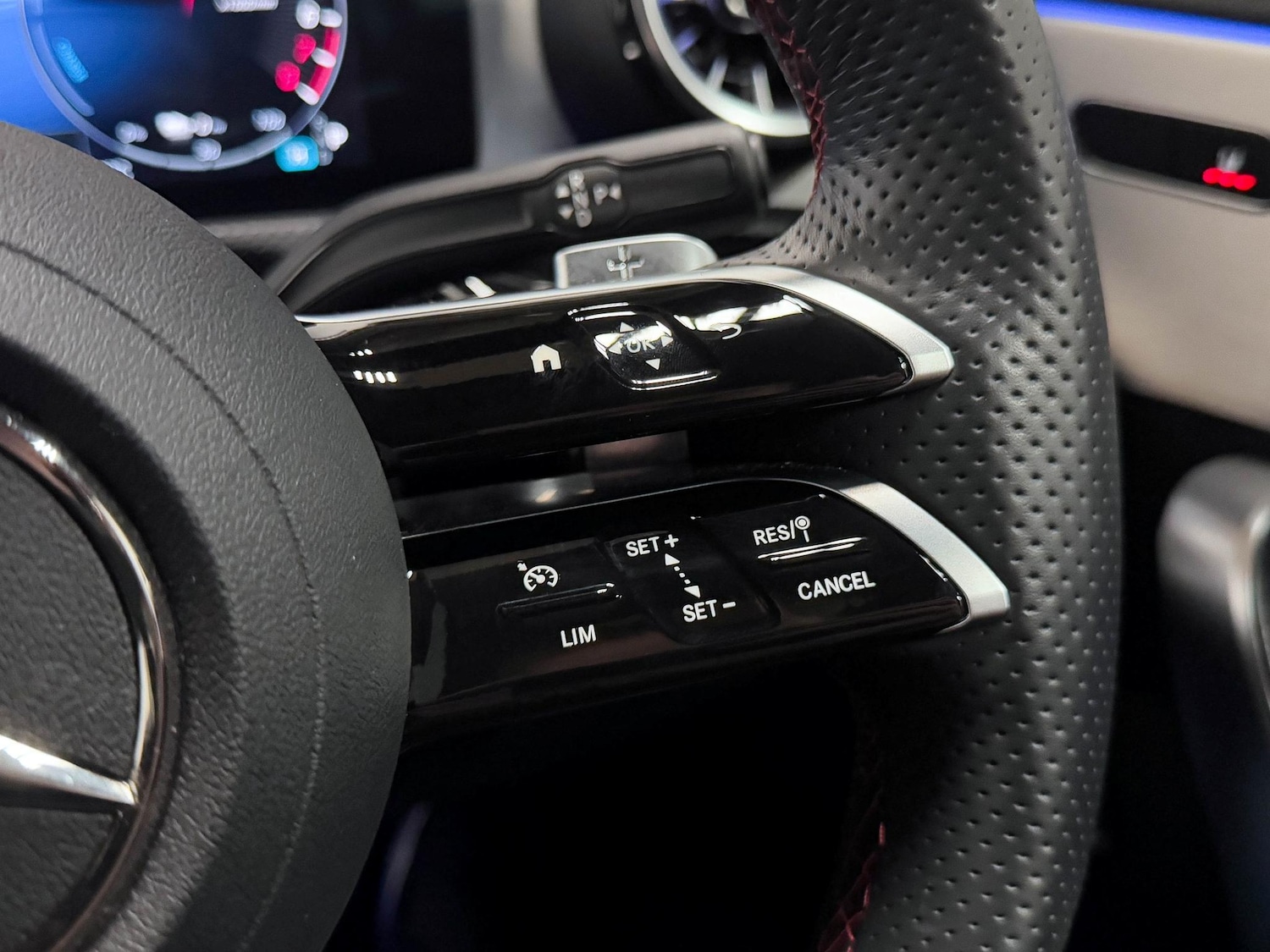 Used Mercedes-Benz A-Class 2023 for sale - 77646937: Photo 37