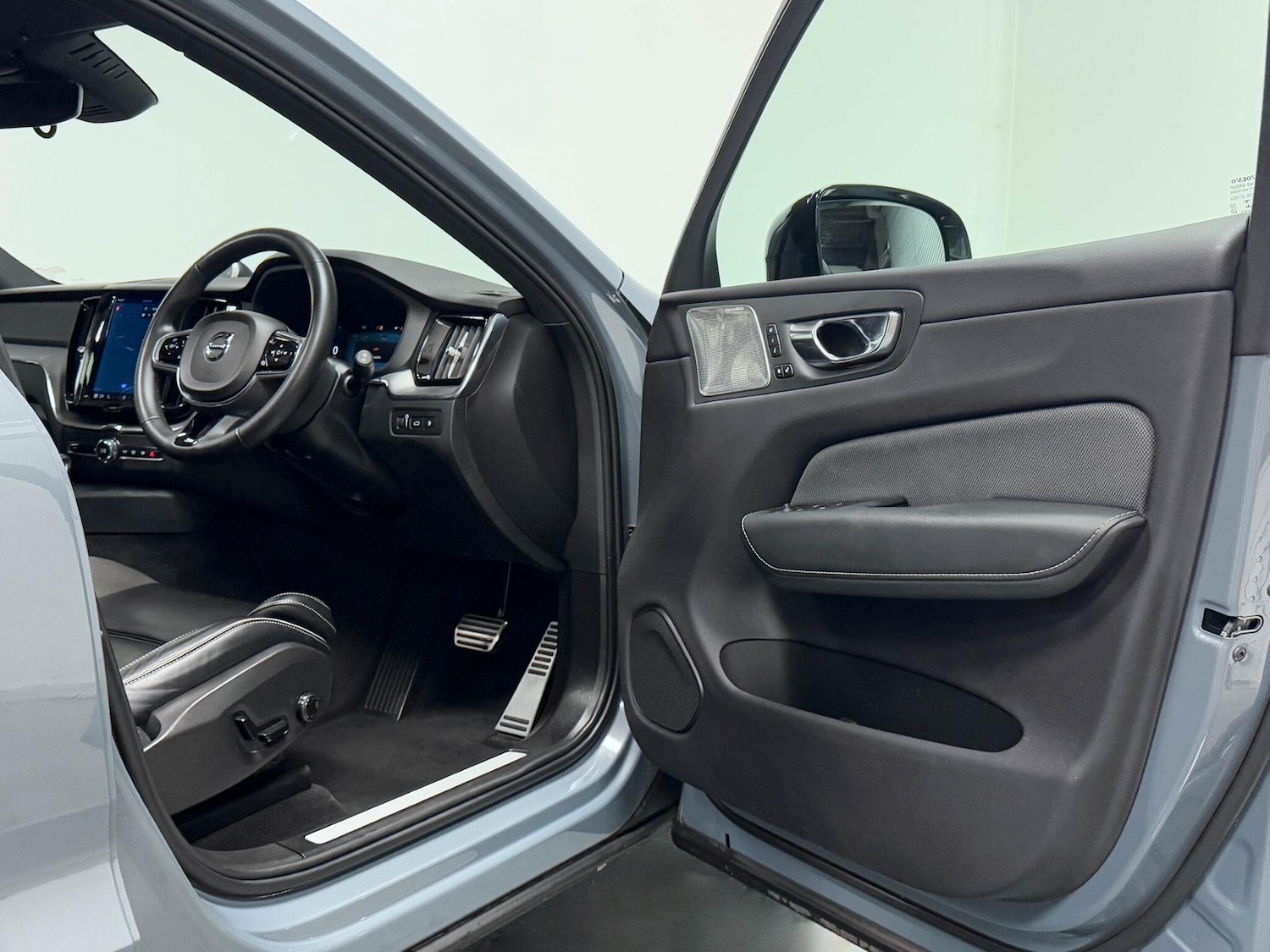 Used Volvo XC60 2021 for sale - 76326762: Photo 14