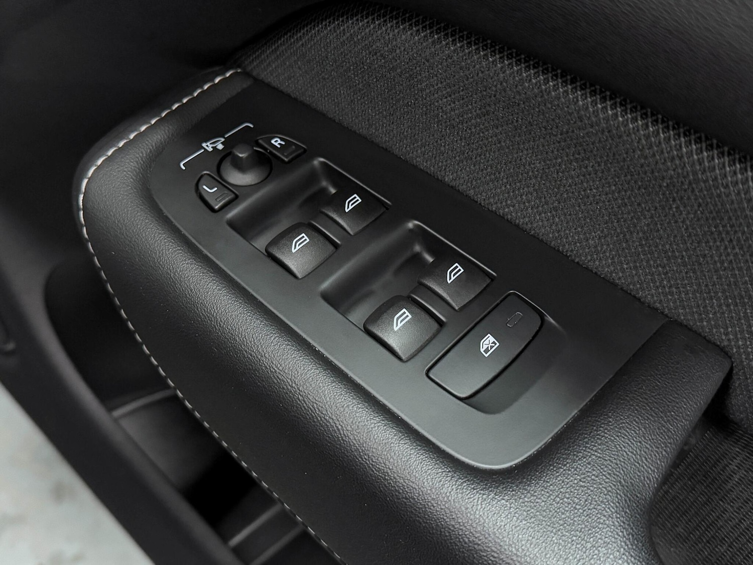 Used Volvo XC60 2021 for sale - 76326762: Photo 18