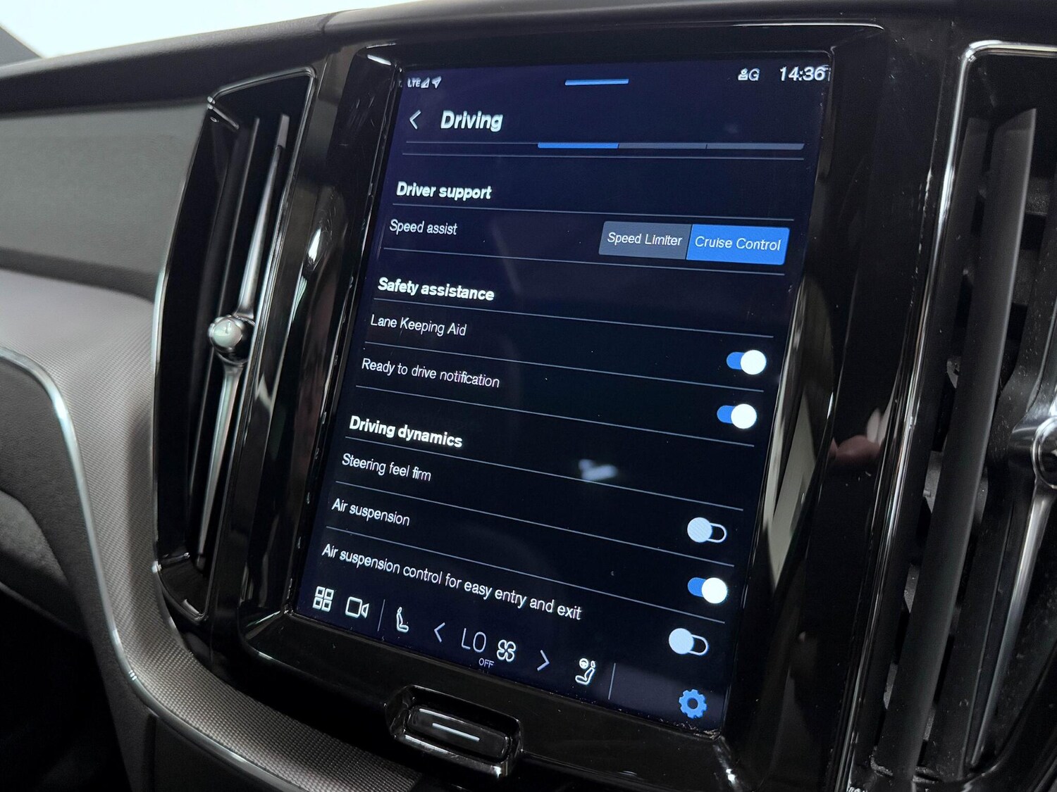 Used Volvo XC60 2021 for sale - 76326762: Photo 49