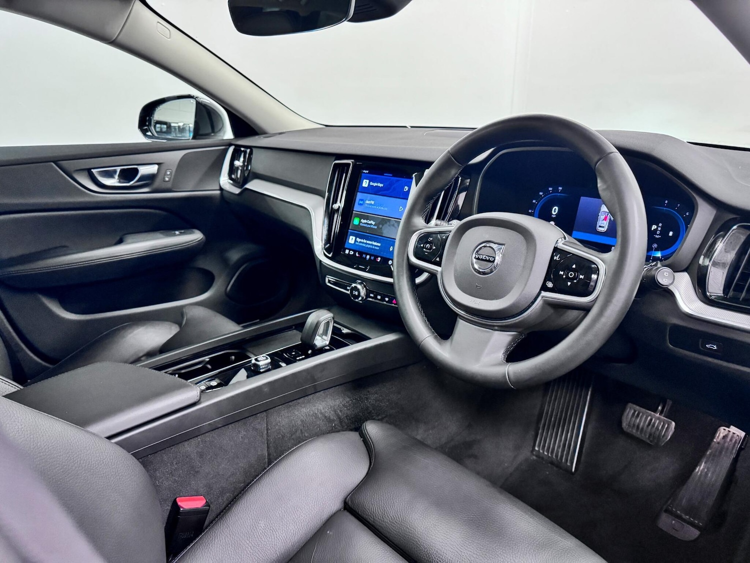 Used Volvo V60 2022 for sale - 77585608: Photo 19