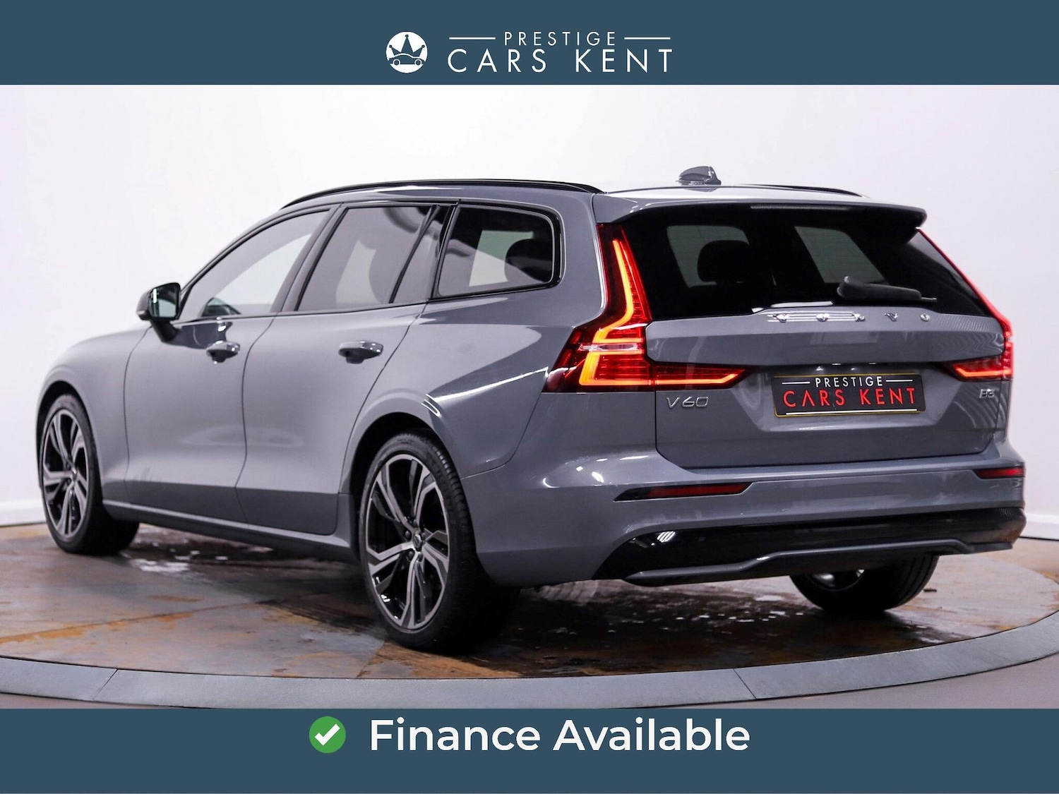 Used Volvo V60 2022 for sale - 77585608: Photo 3