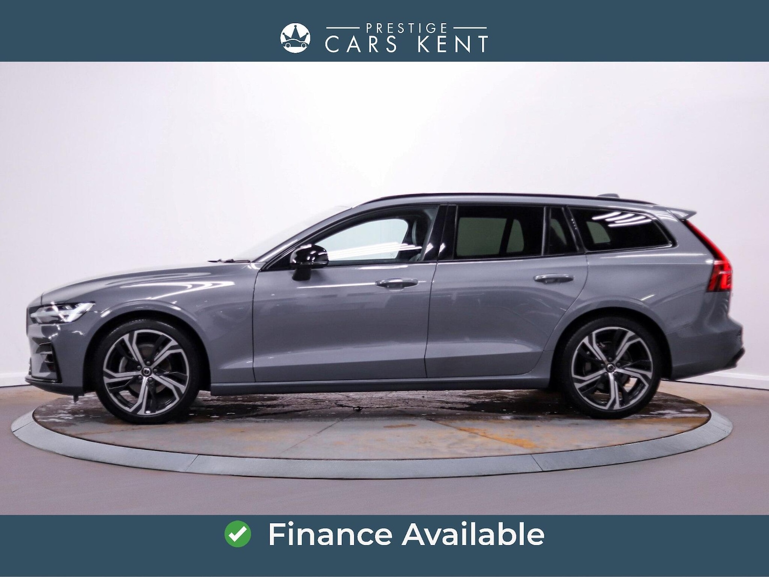 Used Volvo V60 2022 for sale - 77585608: Photo 4