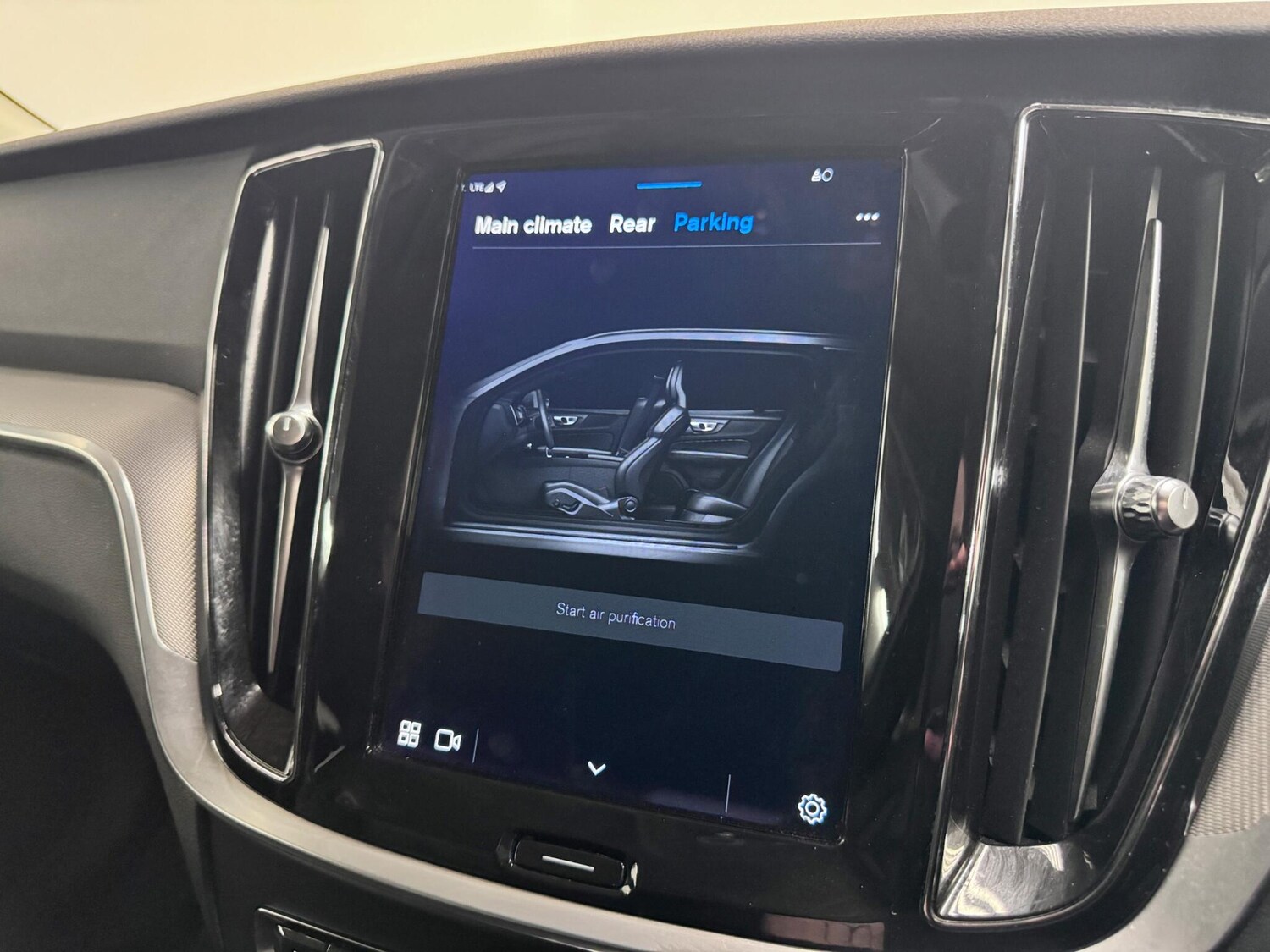 Used Volvo V60 2022 for sale - 77585608: Photo 43