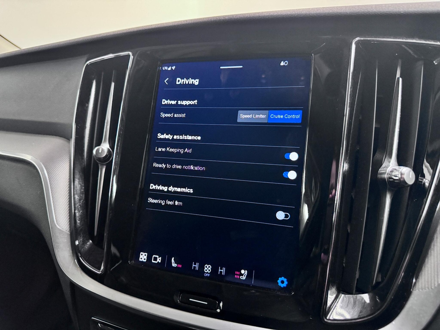 Used Volvo V60 2022 for sale - 77585608: Photo 44