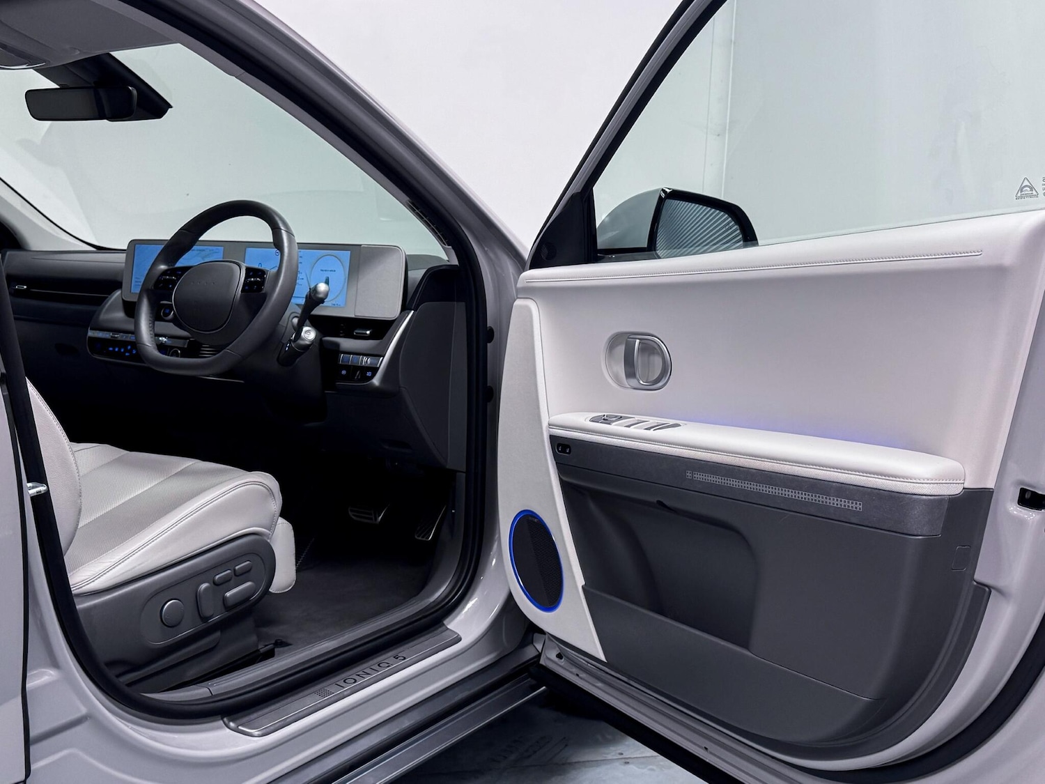 Used Hyundai IONIQ 5 2023 for sale - 76472668: Photo 17