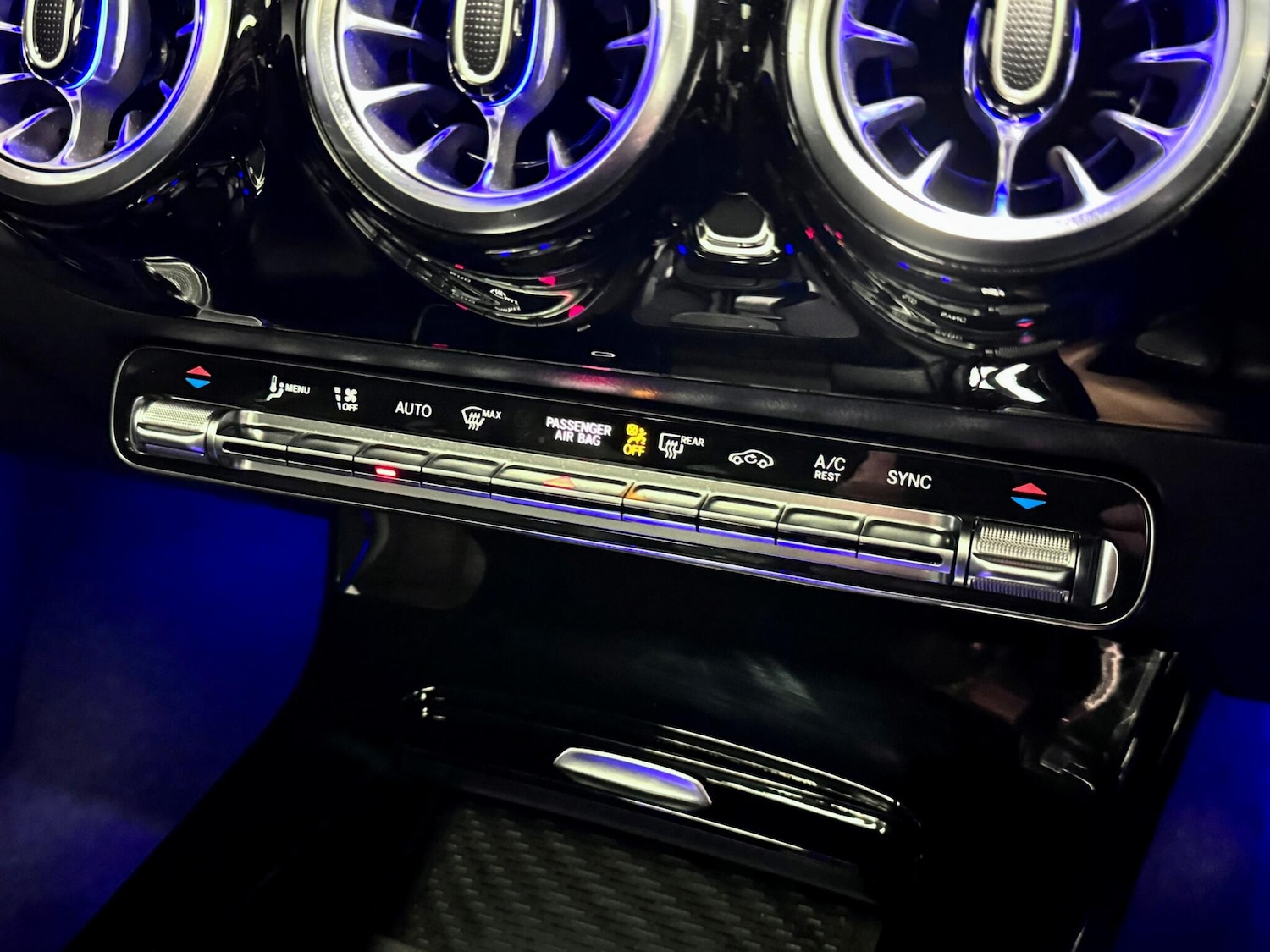 Used Mercedes-Benz CLA 2024 for sale - 77496462: Photo 31