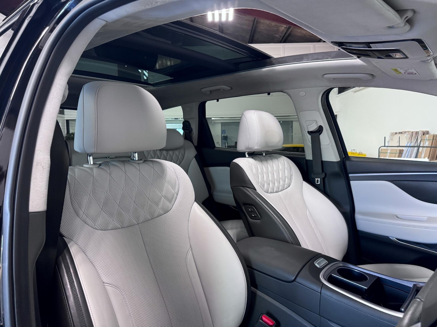 Used Hyundai Santa Fe 2022 for sale - 76772006: Photo 27