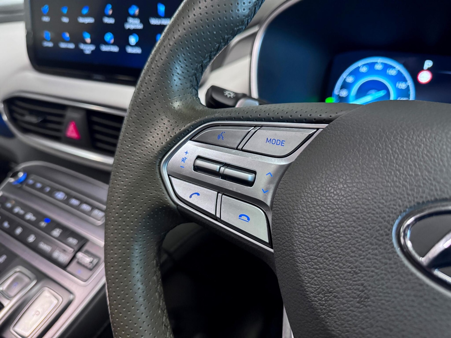 Used Hyundai Santa Fe 2022 for sale - 76772006: Photo 41