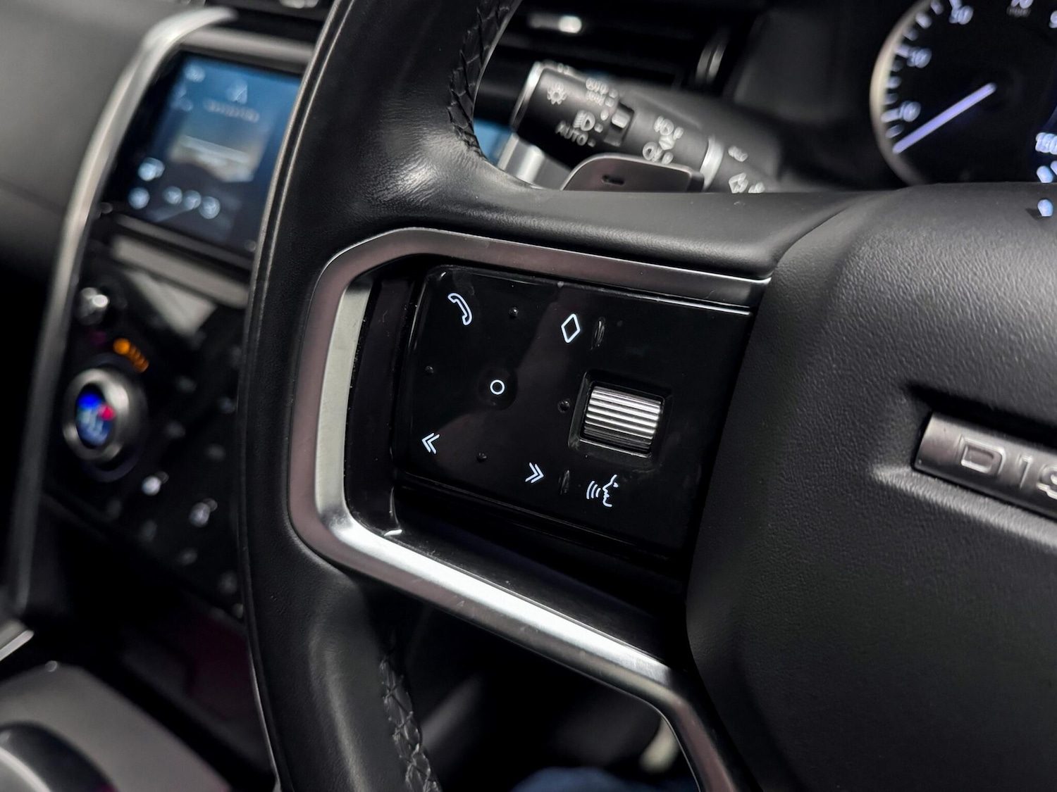 Used Land Rover Discovery Sport 2022 for sale - 77050048: Photo 28