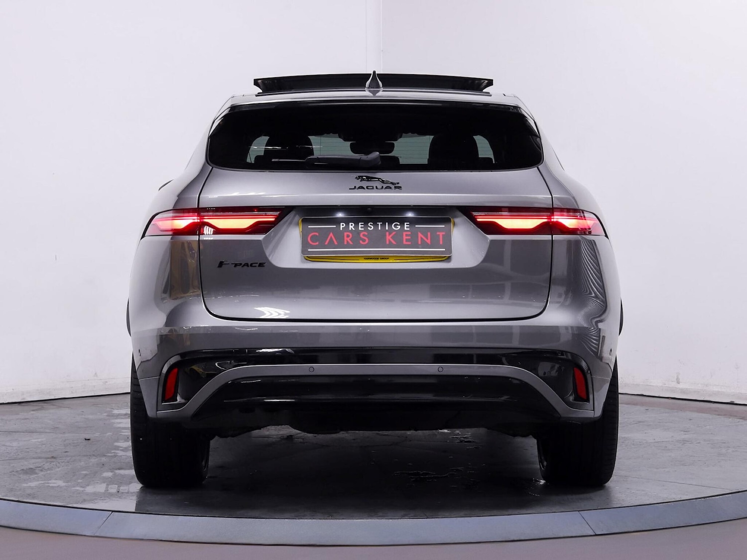 Used Jaguar F-Pace 2021 for sale - 76633522: Photo 11