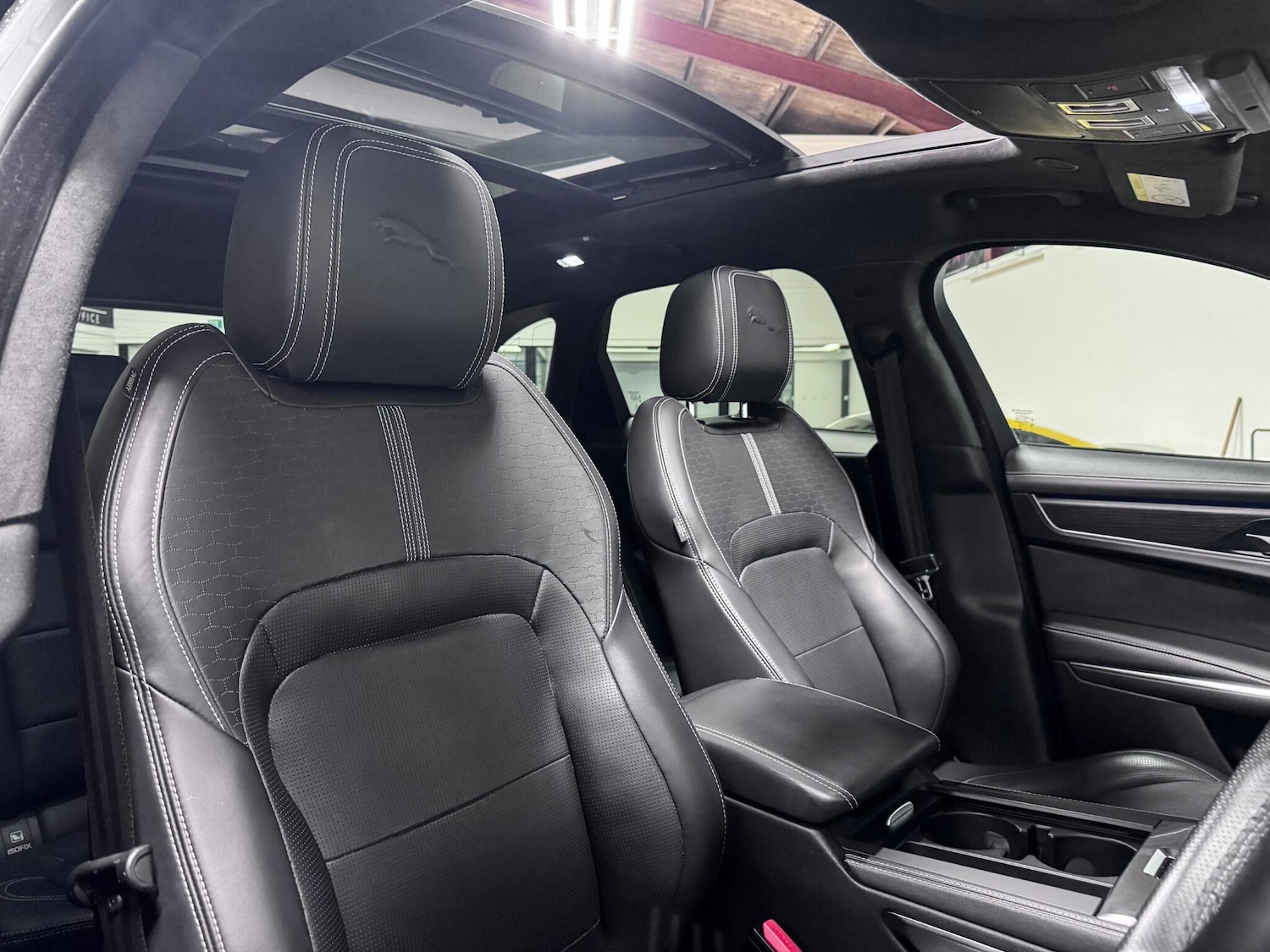 Used Jaguar F-Pace 2021 for sale - 76633522: Photo 23