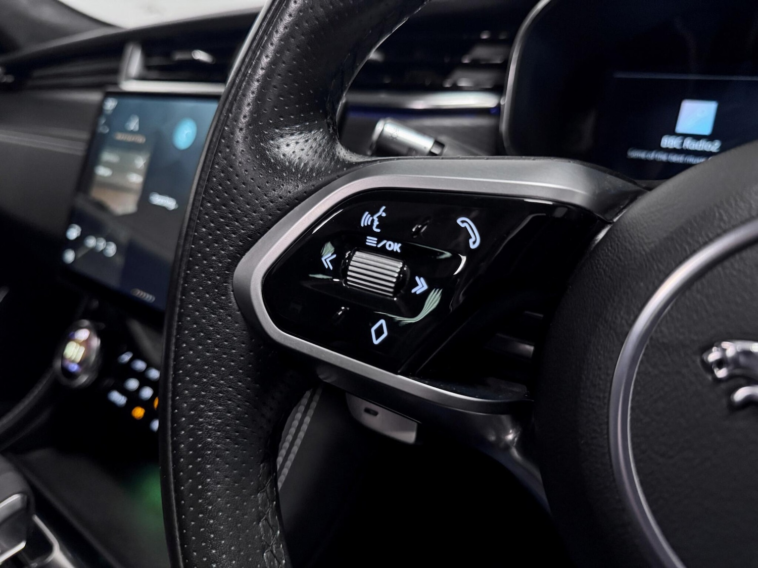 Used Jaguar F-Pace 2021 for sale - 76633522: Photo 35