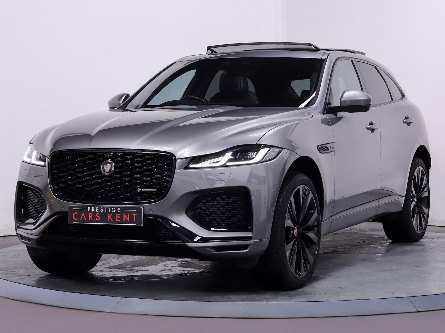 Used Jaguar F-Pace 2021 for sale - 76633522: Photo 6