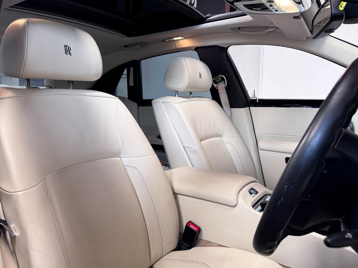 Used Rolls-Royce Ghost 2012 for sale - 76964338: Photo 23