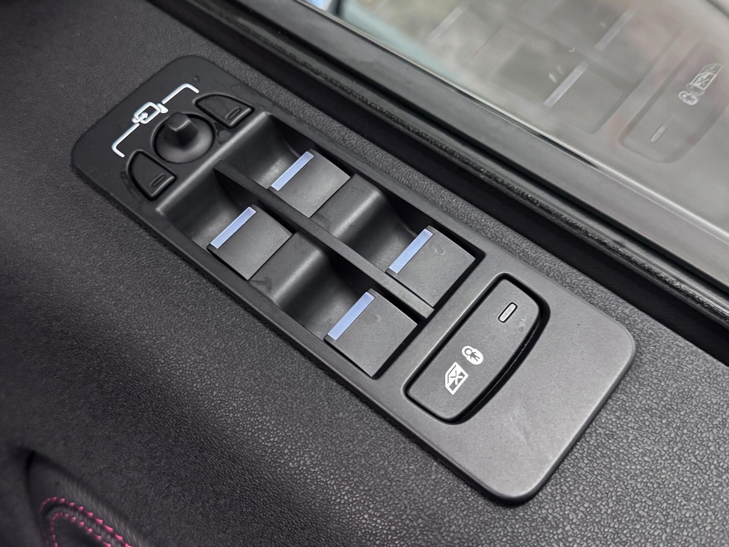 Used Land Rover Discovery Sport 2022 for sale - 76689570: Photo 16