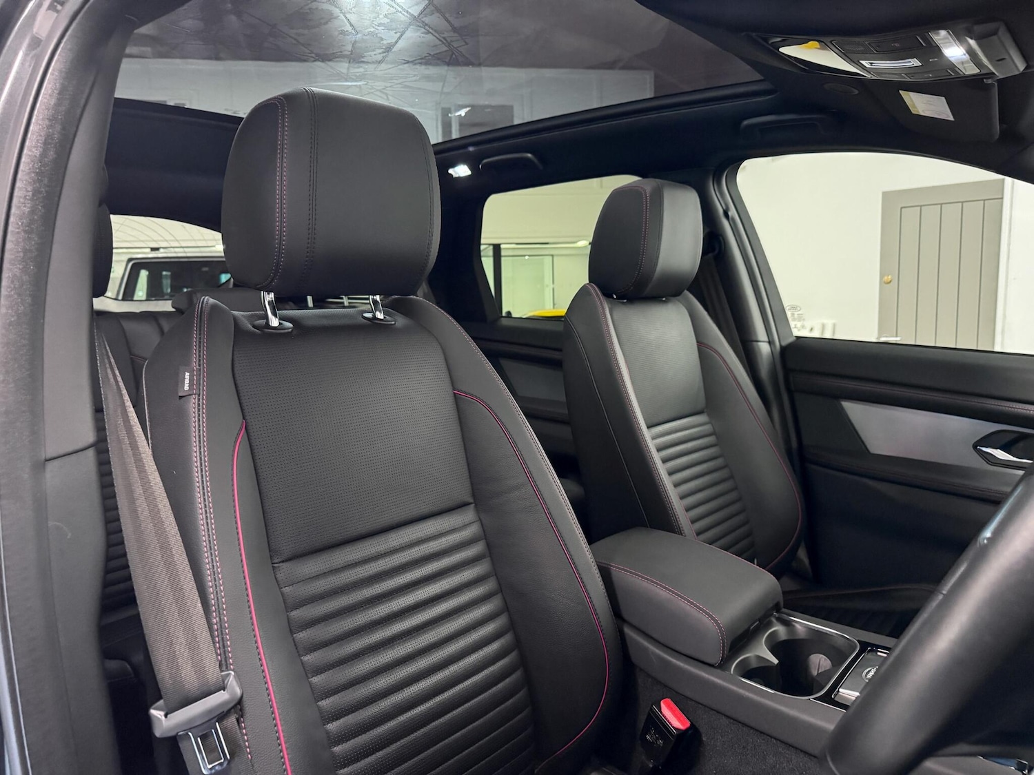 Used Land Rover Discovery Sport 2022 for sale - 76689570: Photo 21