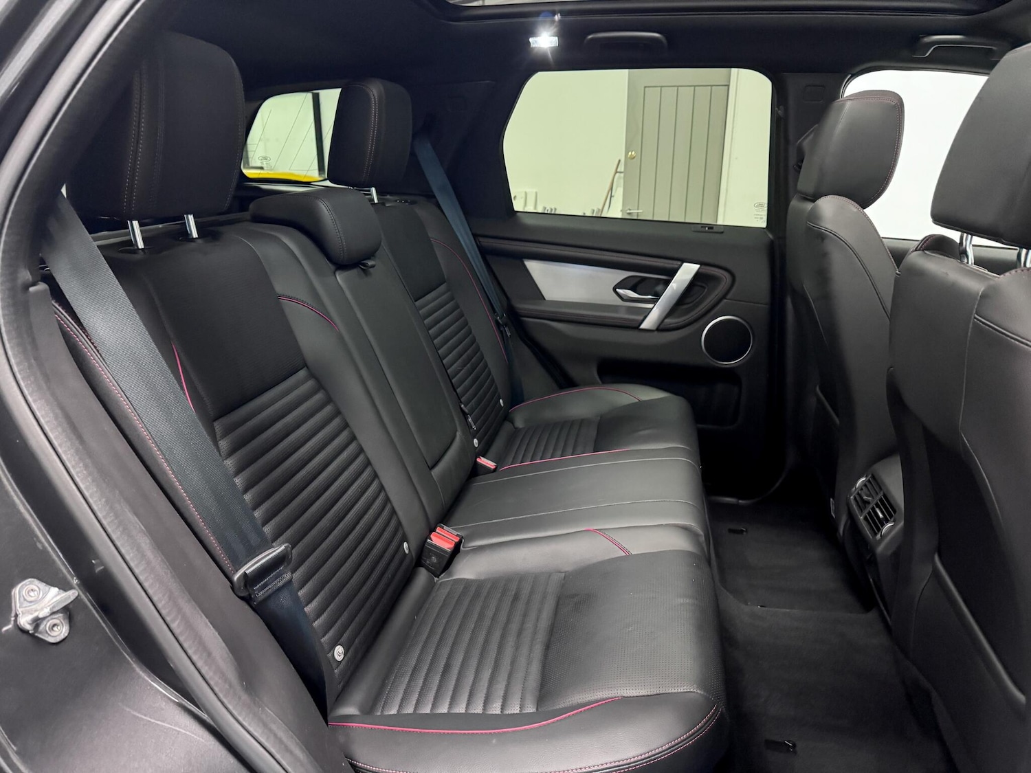 Used Land Rover Discovery Sport 2022 for sale - 76689570: Photo 22