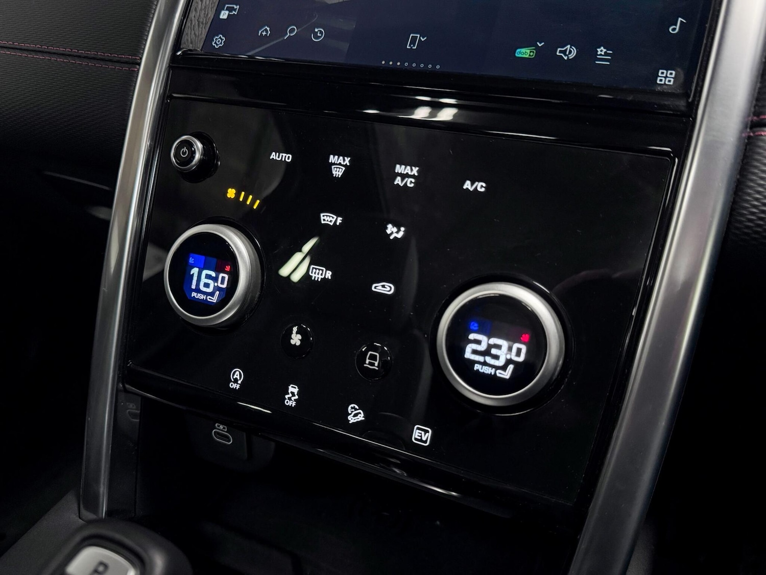 Used Land Rover Discovery Sport 2022 for sale - 76689570: Photo 31