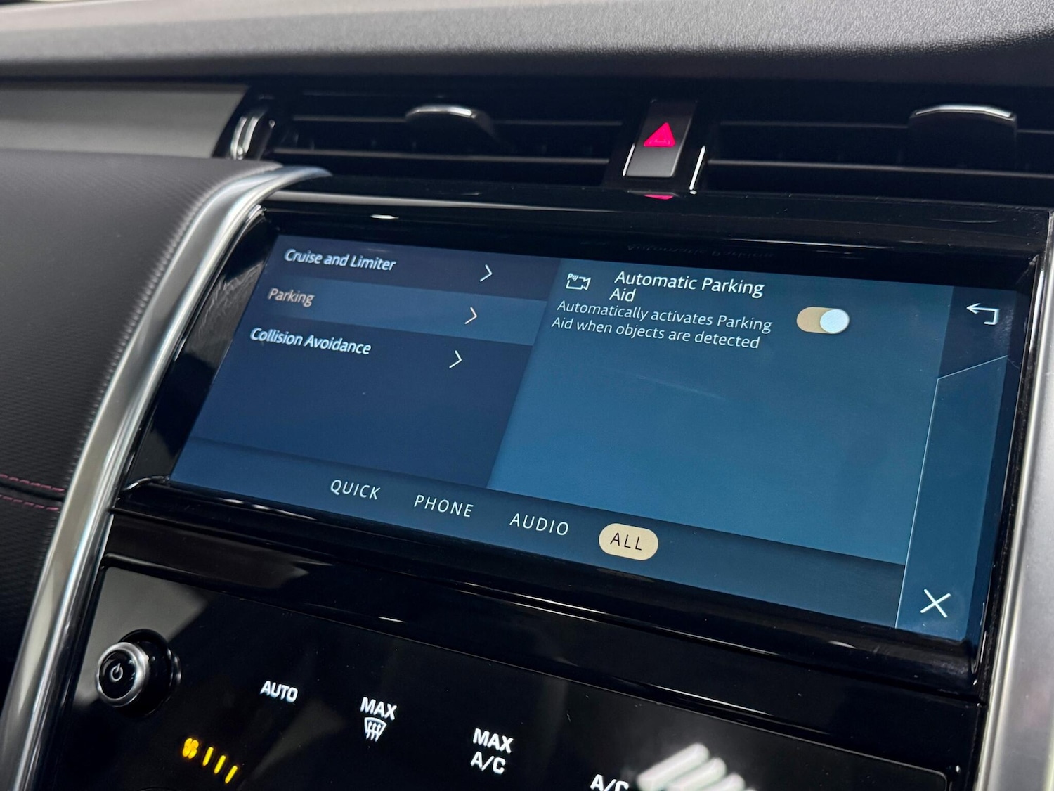 Used Land Rover Discovery Sport 2022 for sale - 76689570: Photo 45