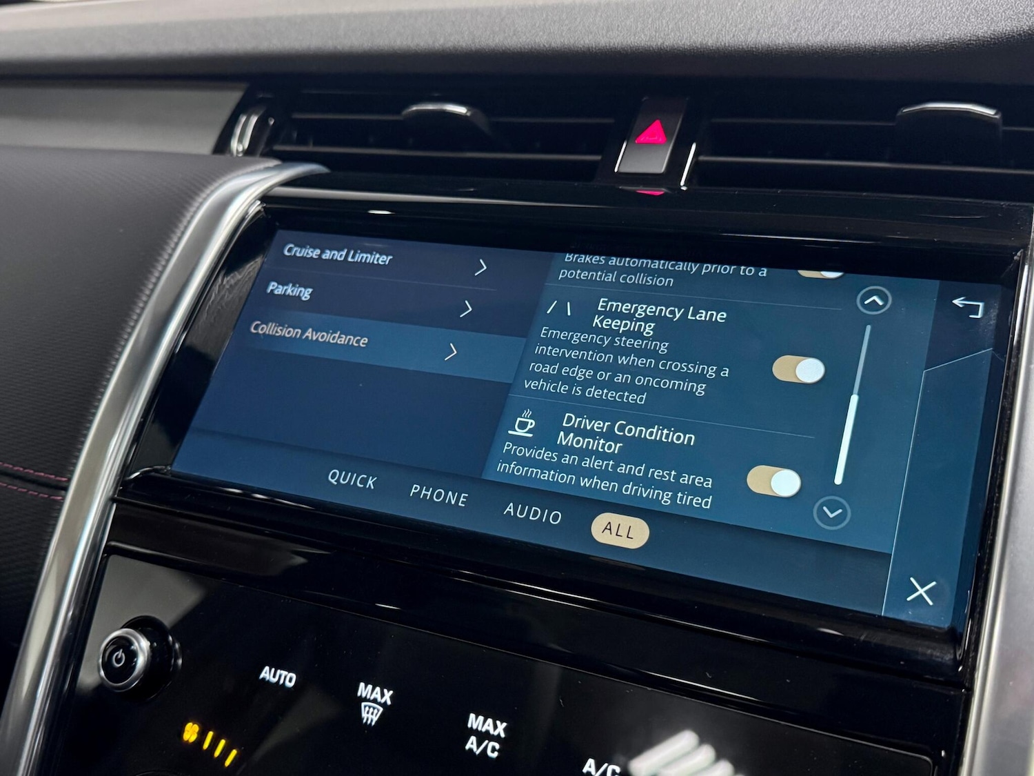 Used Land Rover Discovery Sport 2022 for sale - 76689570: Photo 47